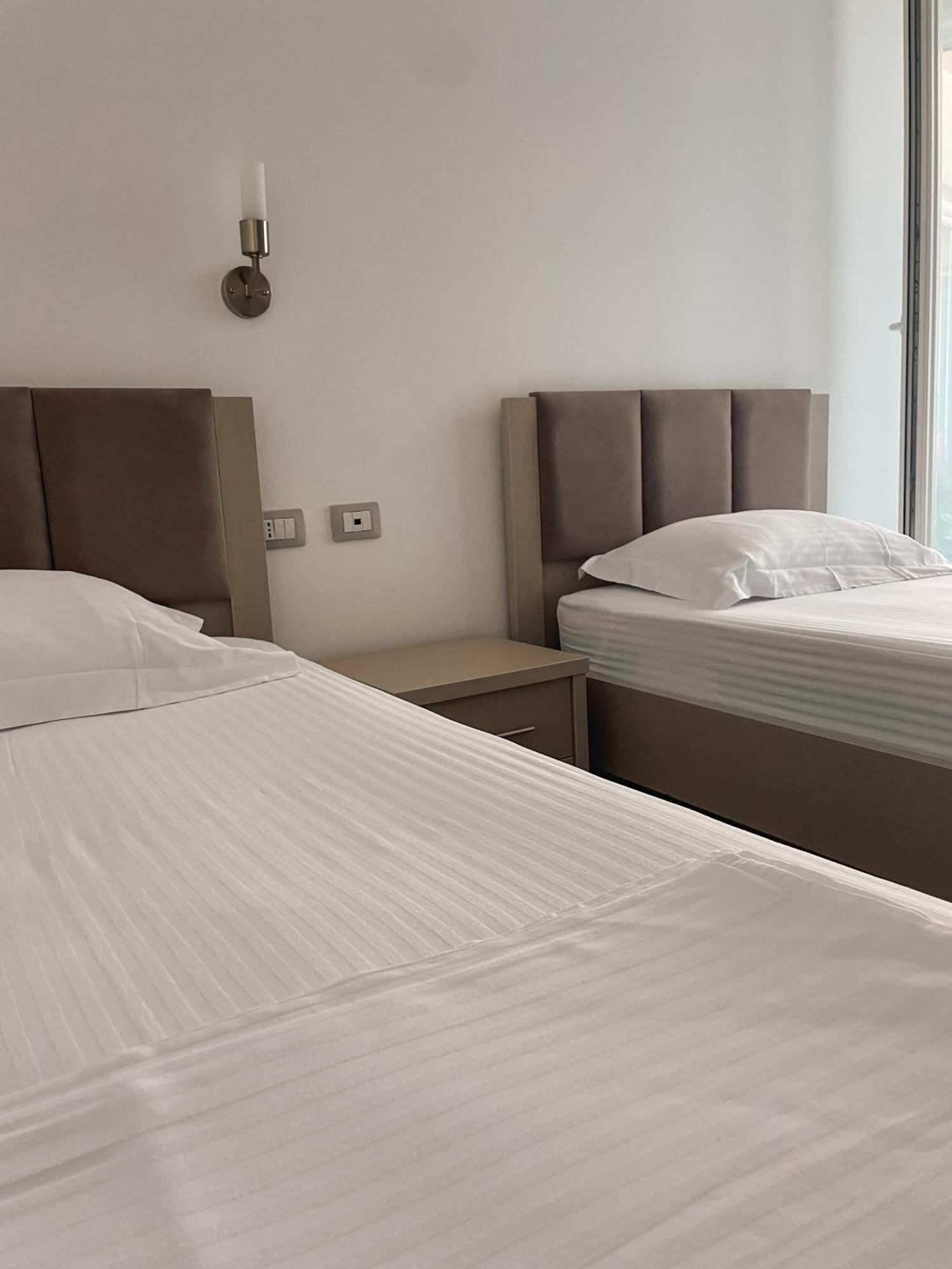 Aqua Holiday Apartments Vlorë Eksteriør billede