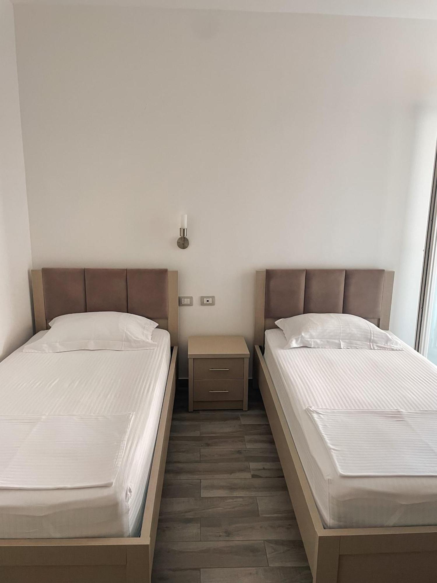 Aqua Holiday Apartments Vlorë Værelse billede